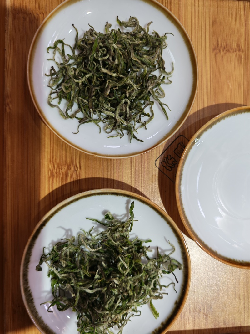 湘西高山云雾绿茶，红茶，电话和微***********