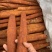 正宗广西深山老肉桂刮皮通，干爽黄净，天然日嗮足干。
