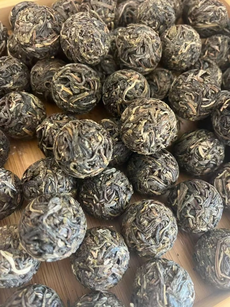 普洱生茶龙珠价格实惠，全国发货厂家直销