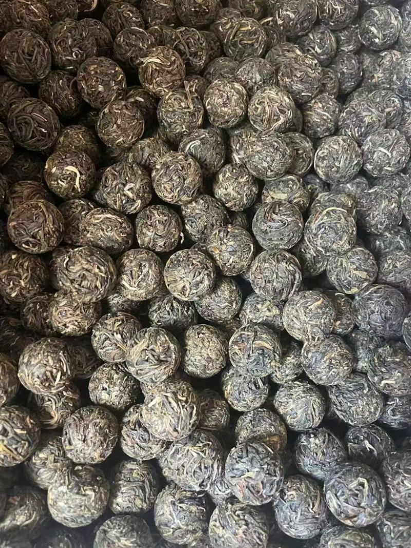 普洱生茶龙珠价格实惠，全国发货厂家直销
