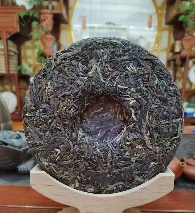 普洱生茶光饼一口料357克工厂直销，价格实惠，全国发货