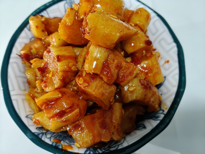 瓶装红油麻辣萝卜干（酱香干）