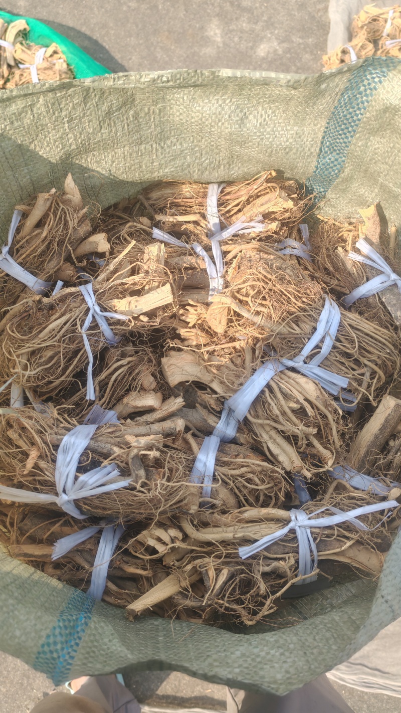 正宗白花牛奶根干货，统货阳枝5厘米以下香味浓郁