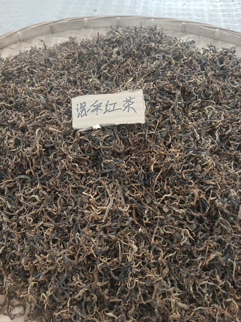来自海拔1760米至1900米高山古树、大树茶，纯手工的