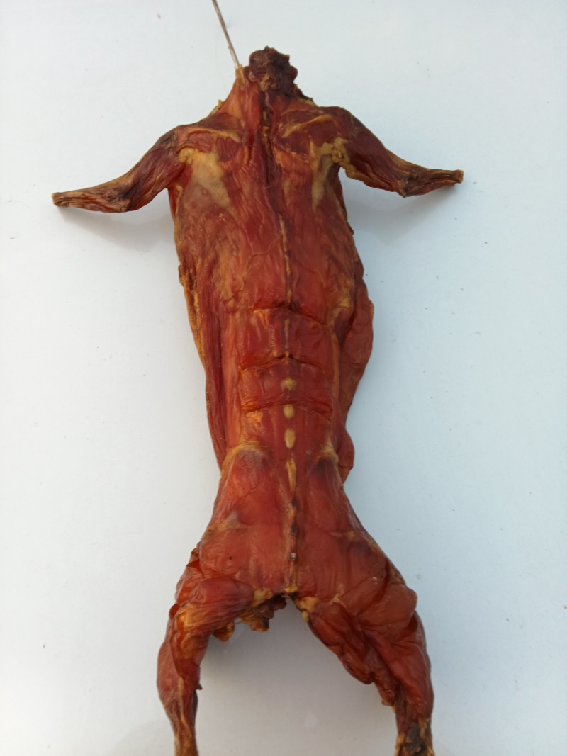 湖南农家烟熏腊兔