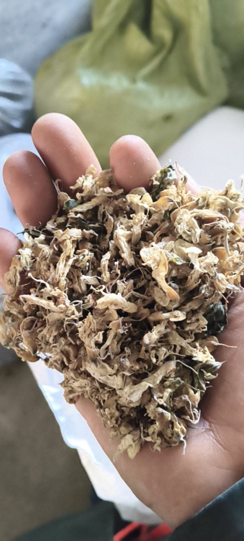 干洋槐花。水煮或者蒸蒸晒干的洋槐花新货