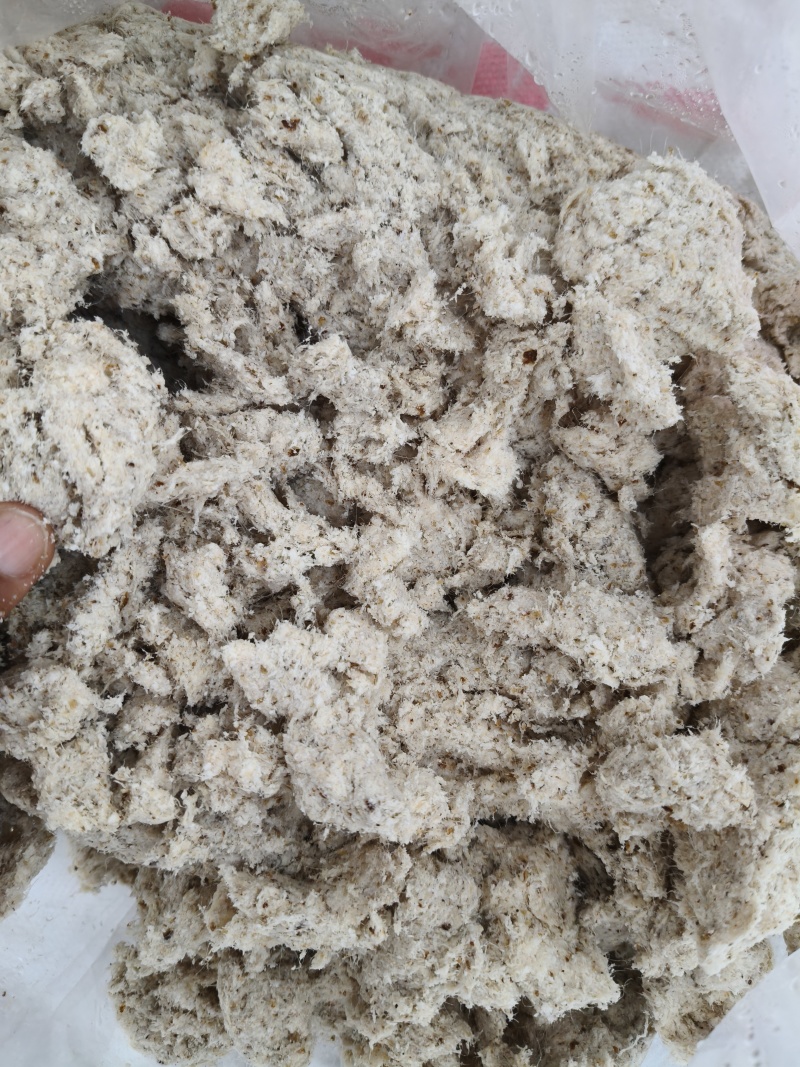 发酵淀粉渣牛，羊，猪鱼鸡鸭鹅喂养
