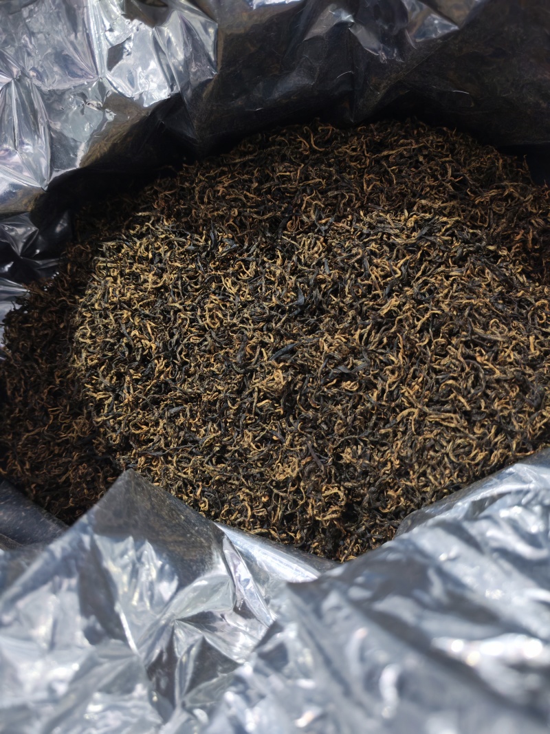 湘西高山云雾绿茶，红茶，电话和微***********