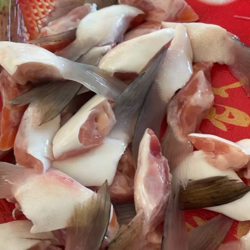 三文鱼鳍，三文鱼划水新鲜冷冻，烧烤，油炸，大量供应