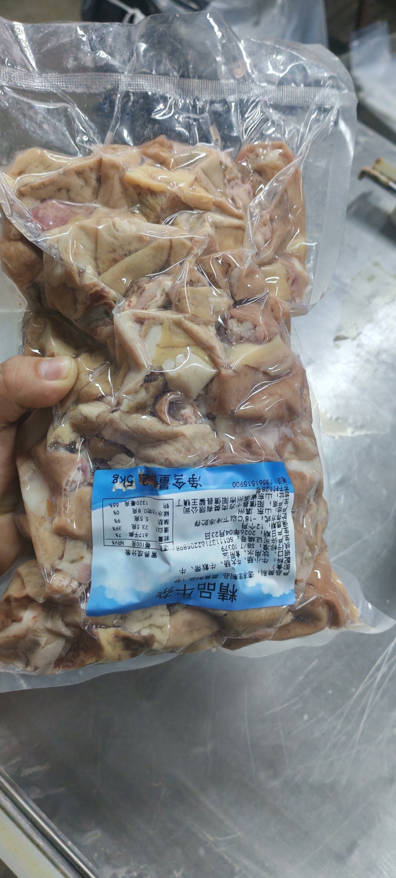 高品质牛杂，不含心肝肺皮，肠类拼。大肠小肠碗口散带