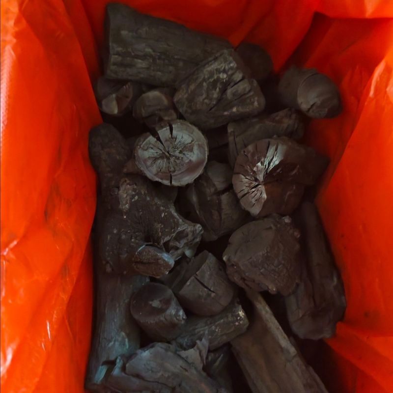 烧烤炭，木制烧烤炭