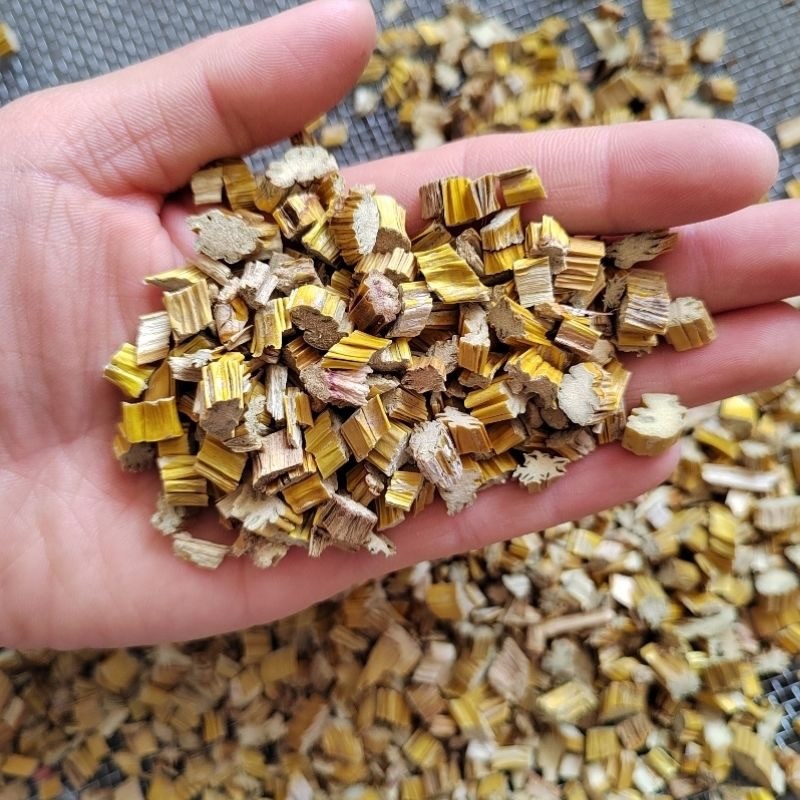金钗石斛黄草石斛正宗石斛干条切片色选