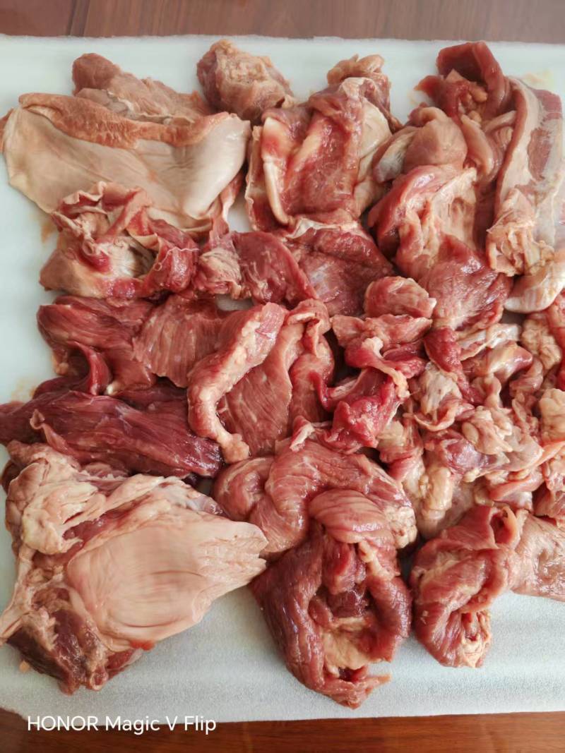 大块牛碎肉