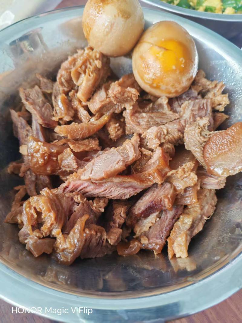 大块牛碎肉