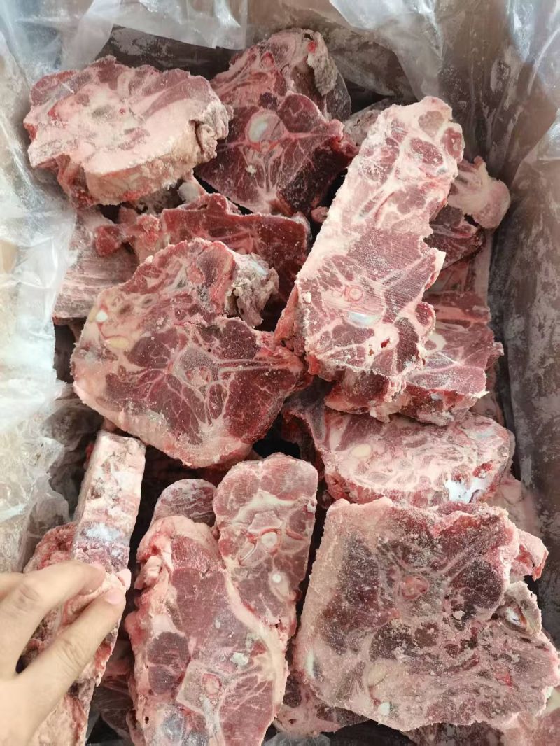 满肉羊蝎子