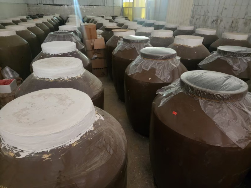 矿泉水偏硅酸含量42，水质金奖，**出口日本。酒质优级