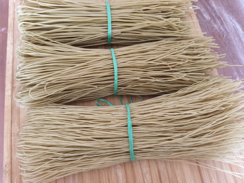 好吃的粉条纯手工制作酸辣粉