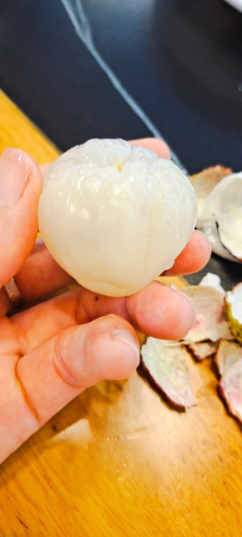 中国*晚熟桂味荔枝一手货源皮薄肉厚爆汁，现采现需要打电话