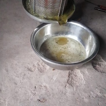 想卖农村土蜂蜜