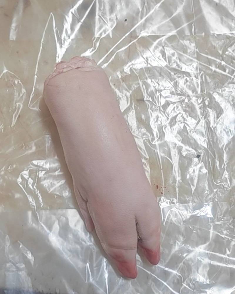 猪后蹄