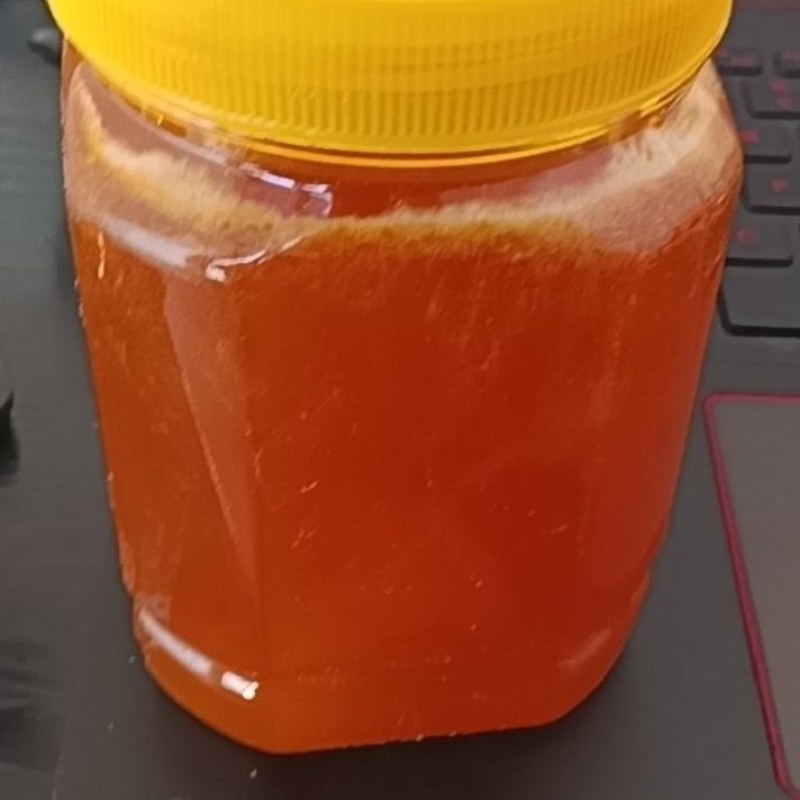 自己家的土蜂蜜，有需要采购的联系。100斤