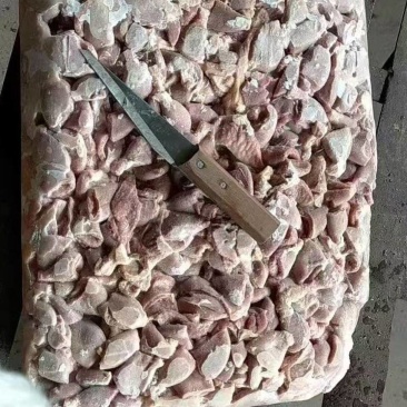 破开，干净，修油。食品级，鸡腺胃22吨。