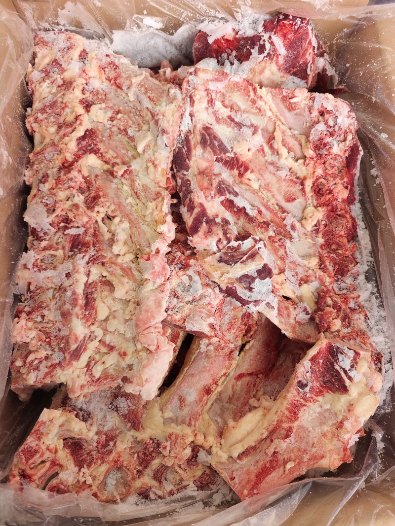 【牛龙骨】黄牛的龙骨！箱装大小段都有随机！带肉不多味道好