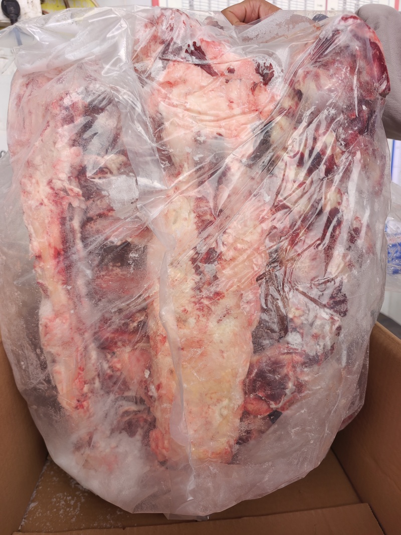 【牛龙骨】黄牛的龙骨！箱装大小段都有随机！带肉不多味道好