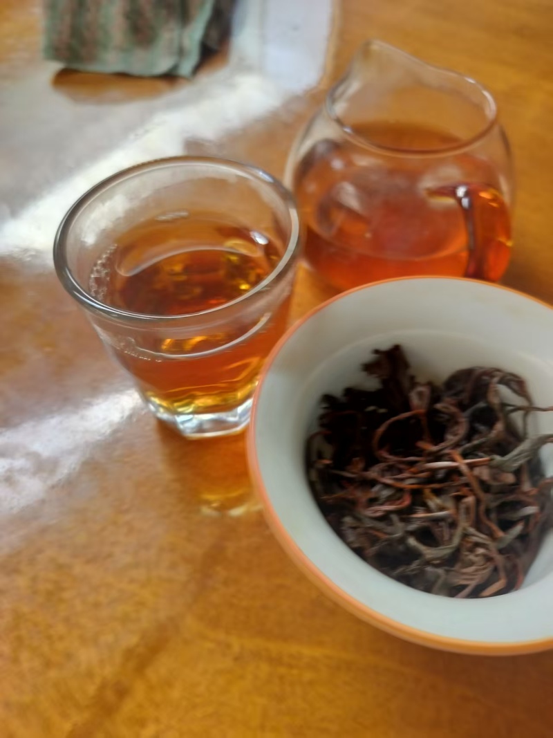 野生红茶（孔明茶），高山大树春条散装，农户自产。