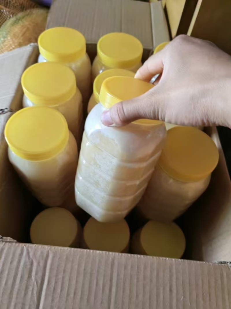 农家养的土蜂蜜一手货源全国发货量大价优欢迎随时联系