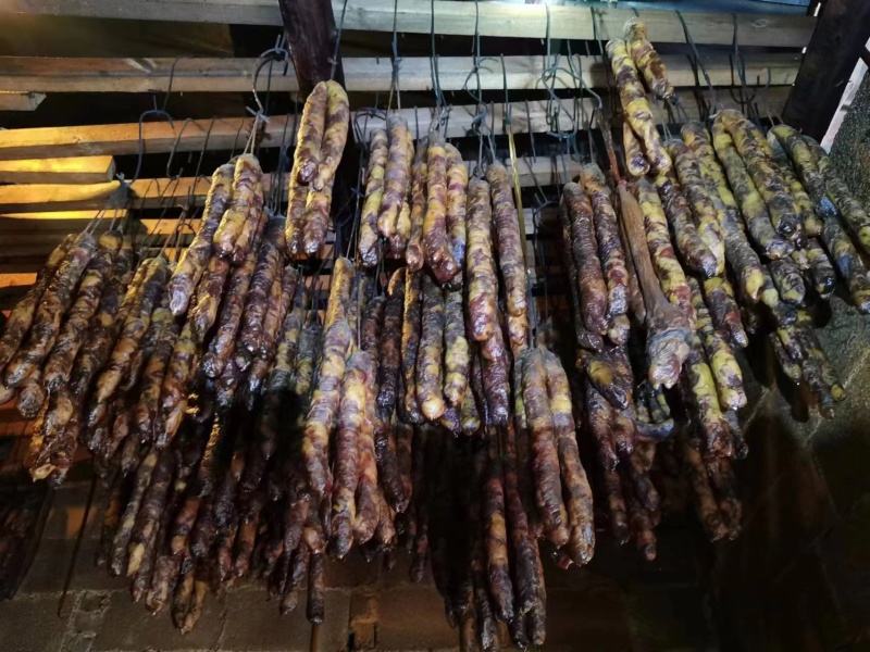 【腊肉】烟熏纯干湖南腊肉源头工厂一手货源量大从优电联