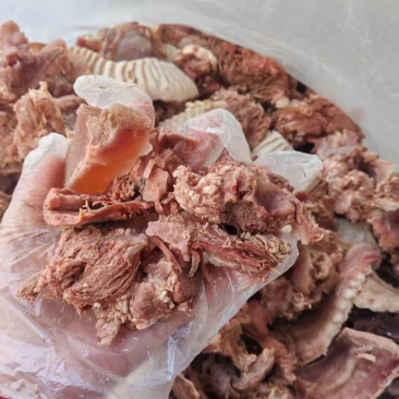 纯熟小块牛腮肉