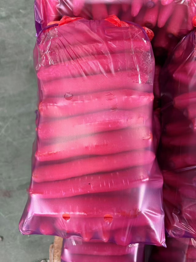 精品秤杆红萝卜，水果萝卜规格齐全，可对接全国工厂商超市场