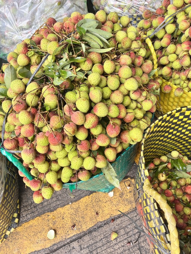 荔枝妃子笑荔枝现摘现发电商一件代发产地直发