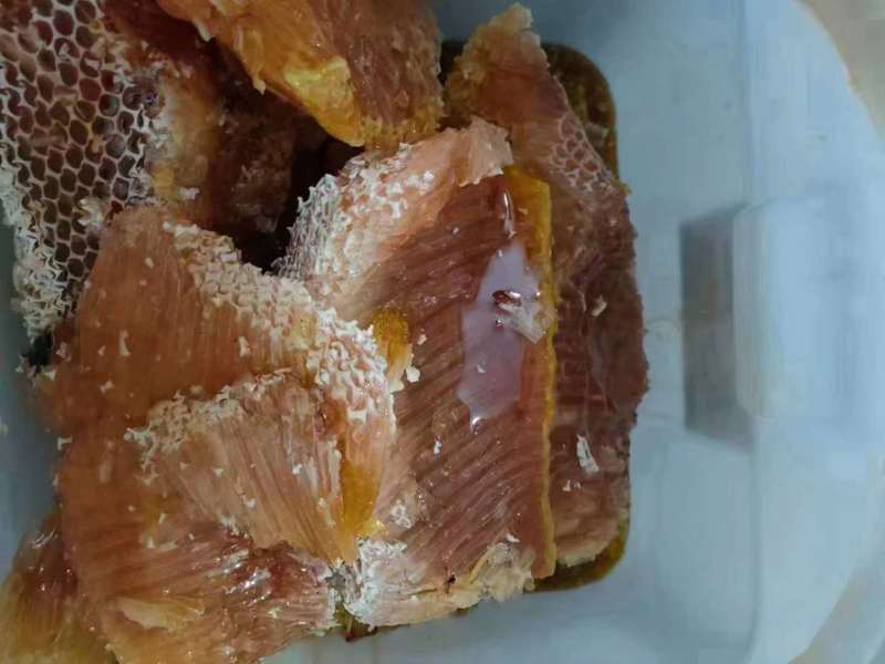 挂蜜纯野生深山老林特产，大量供应，品质好，波美度40以上
