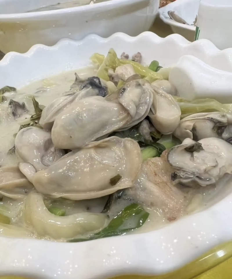 乳山新鲜直供生蚝，鲜美多汁，海味十足，品质保证，现货速发