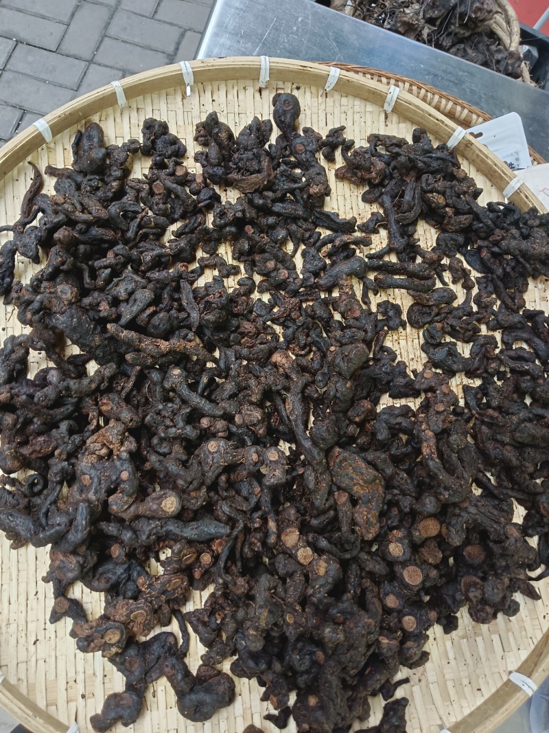 九蒸九晒野生黄精，软糯香甜，有爵劲