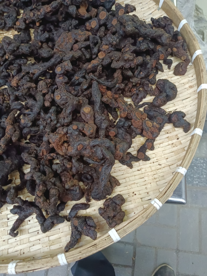 九蒸九晒野生黄精，软糯香甜，有爵劲