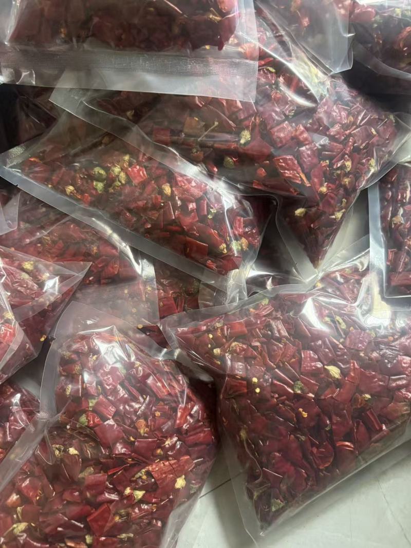 （辣椒段）高辣，香辣，微辣，品种齐全/供应电商商行批发