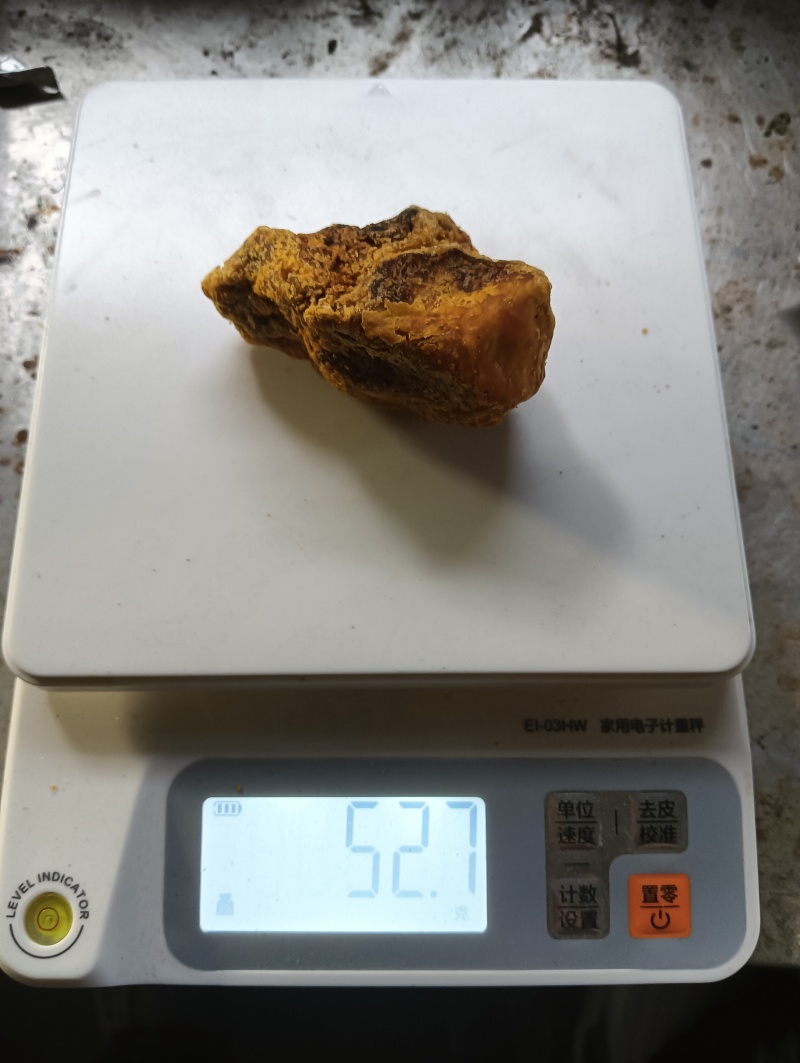 鸡主：产自重庆雪宝山柴鸡鸡宝.精品干货：重约52克。