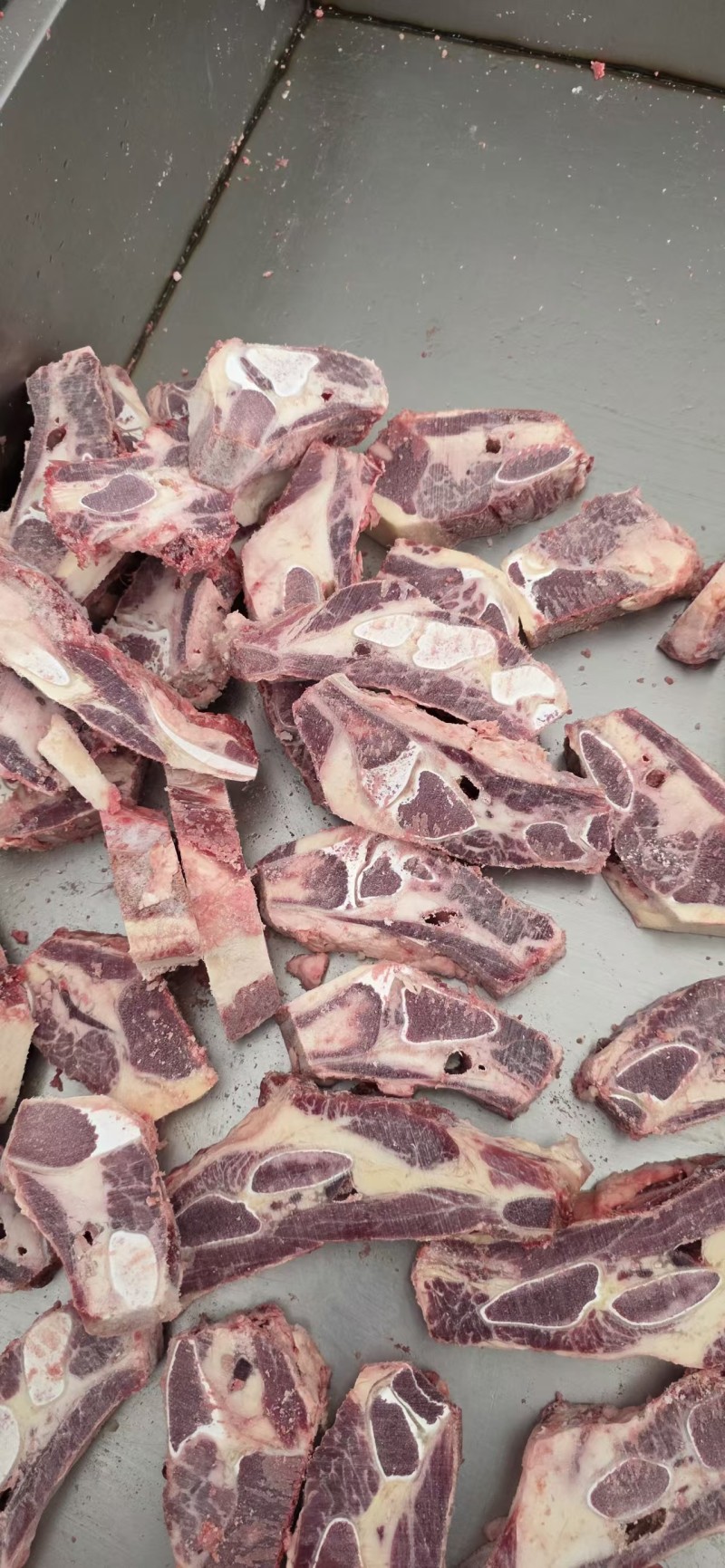 满肉牛胸骨