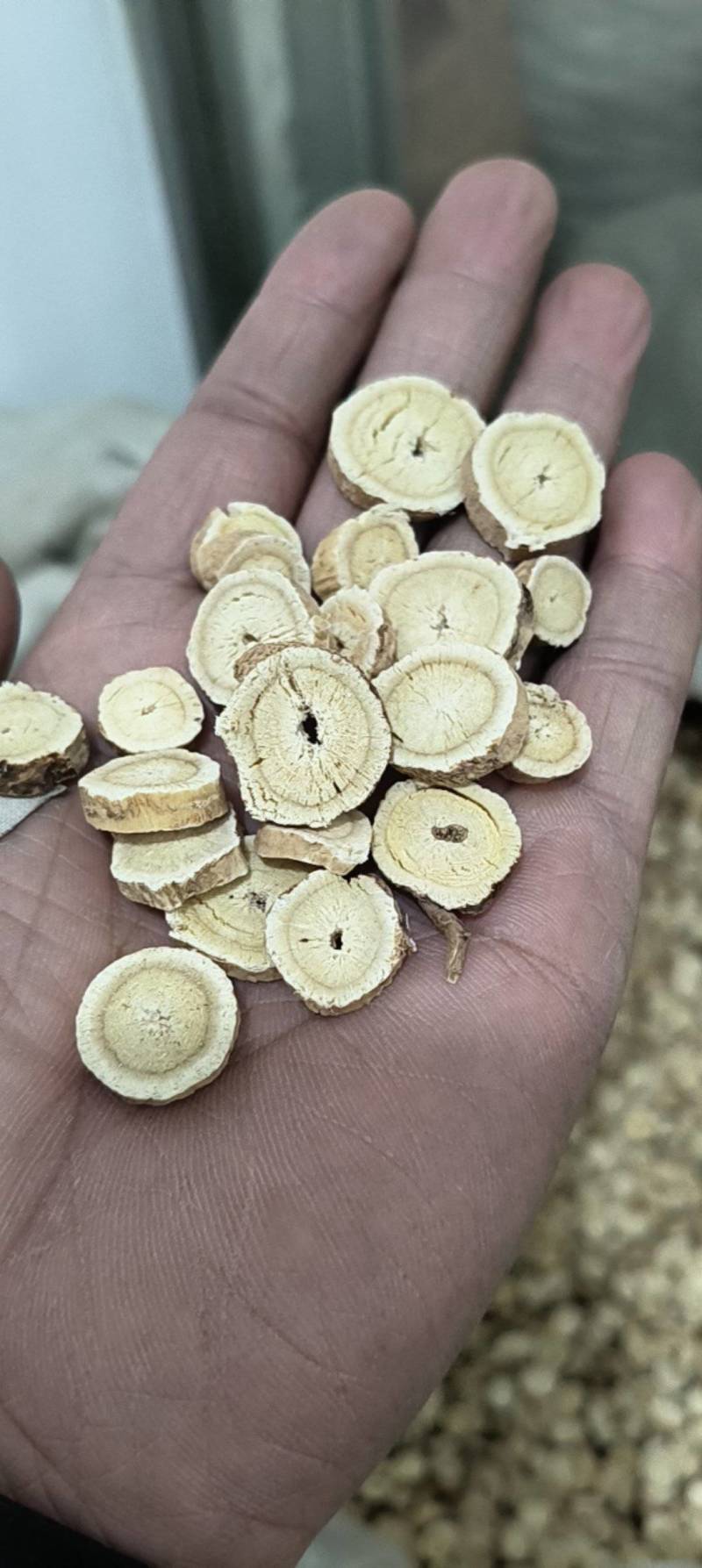 黄芪圆切片干货价格实惠不做虚假宣传
