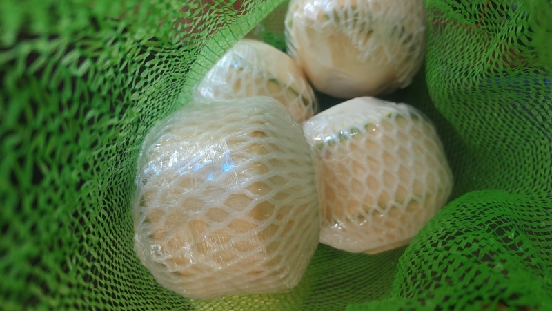 海南削皮椰青香甜可口