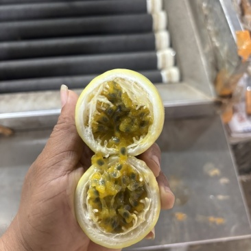 没有甜甜的文案只有甜甜的百香果