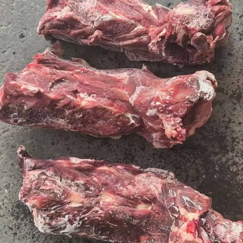 满肉牛脖骨