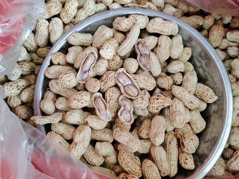 农家水煮花生保留花生原有的清甜和香越吃越想