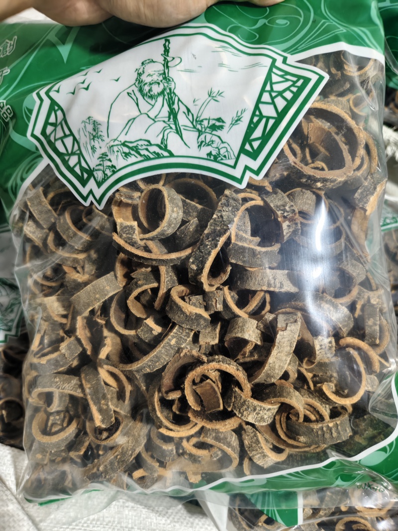 厚朴中药材正宗四川一等品无硫厚朴批发老树川朴去皮油厚