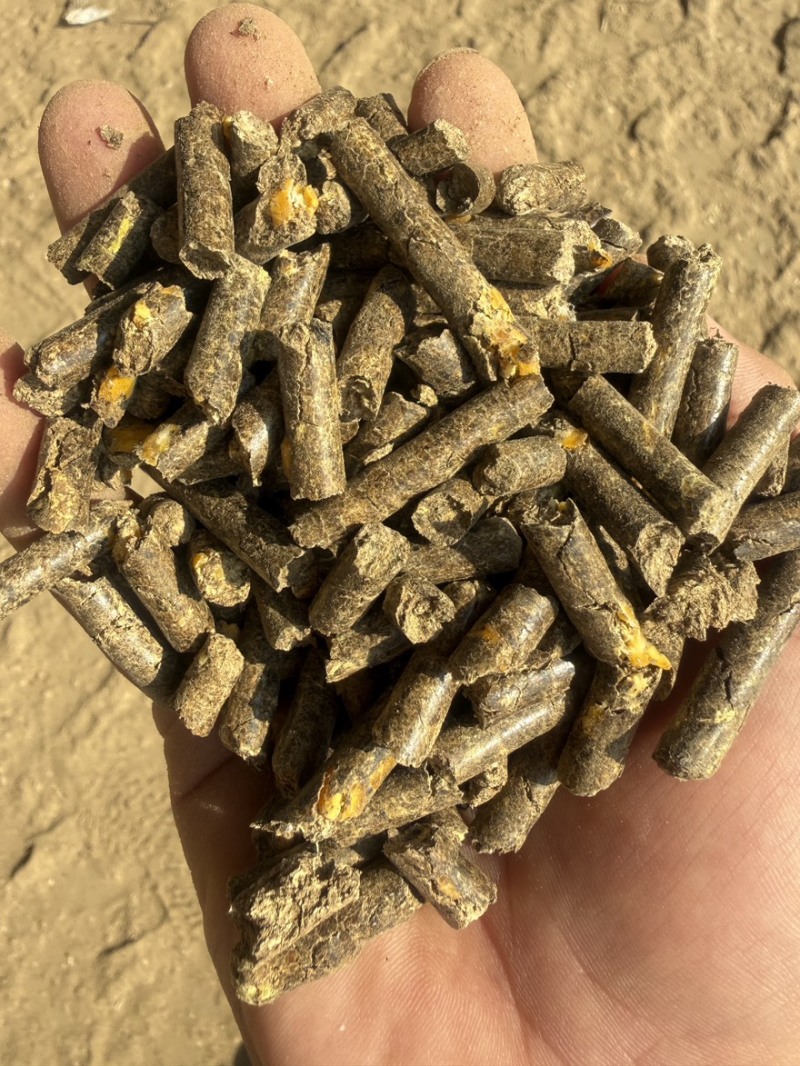 花生秧颗粒牛羊马驴的专用饲草颗粒经过高温杀菌膨化