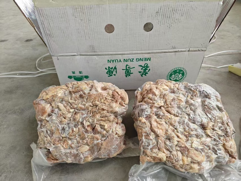 小块牛碎肉，原色原味，都瘦肉