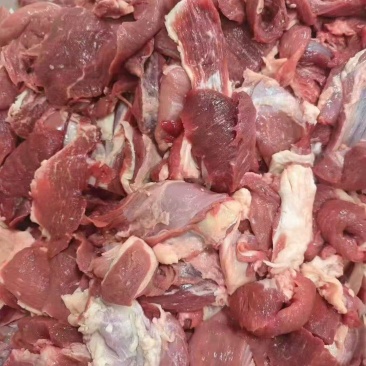 牛碎肉，纯干货，90比例瘦，颜色鲜价格便宜，实拍